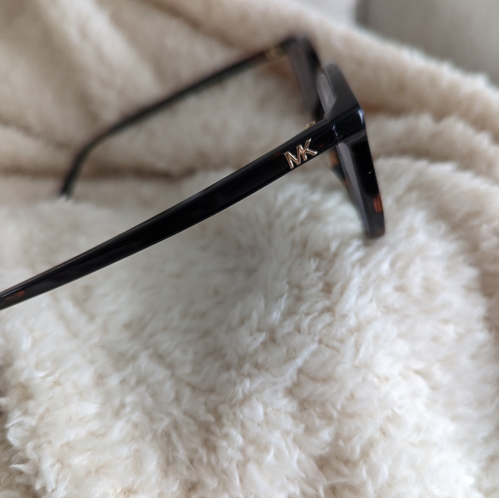 Michael Kors Frame - Picture 3 of 4